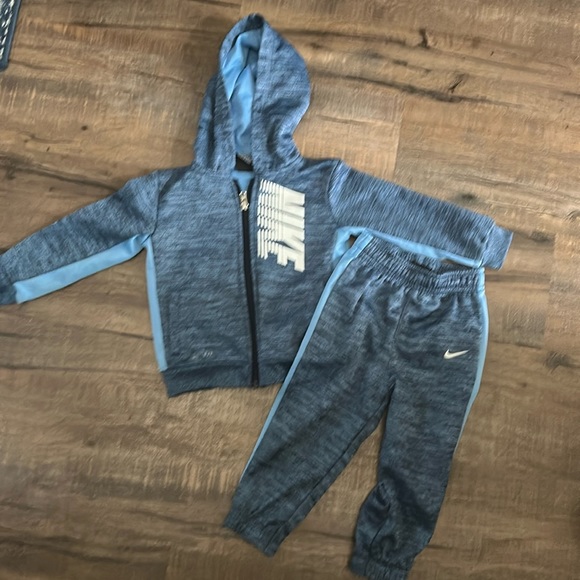 Nike Dri-Fit track suit set. Size 24 mo - Picture 1 of 4